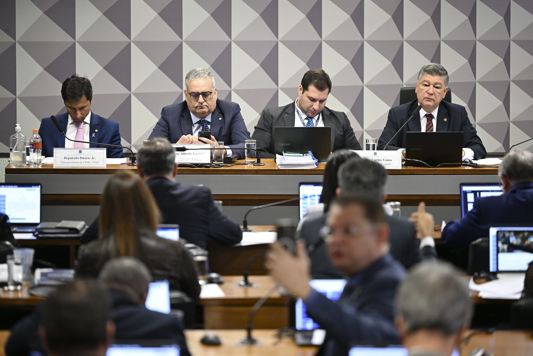 STF conclui julgamento sobre revisão da vida toda no INSS; entenda o caso