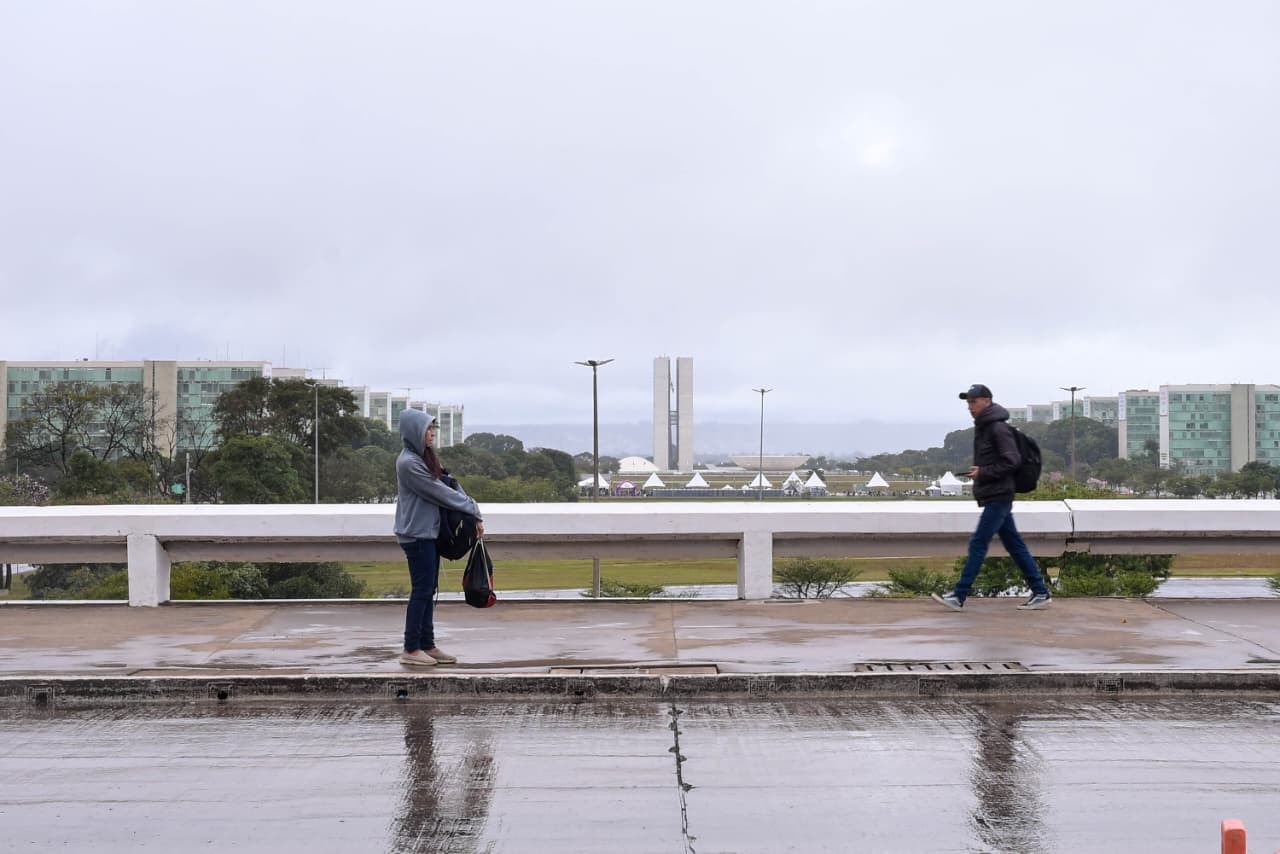 7 de Setembro no DF tem alerta de perigo potencial para tempestades