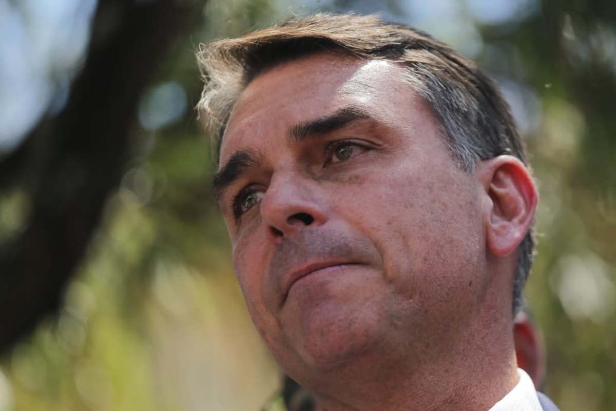 Proposta de Flávio reabre brecha à sonegação e mexe na reforma tributária