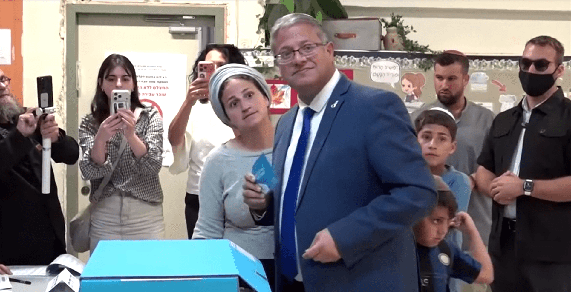 Palestinos protestam contra deslocamentos durante eleição em Israel