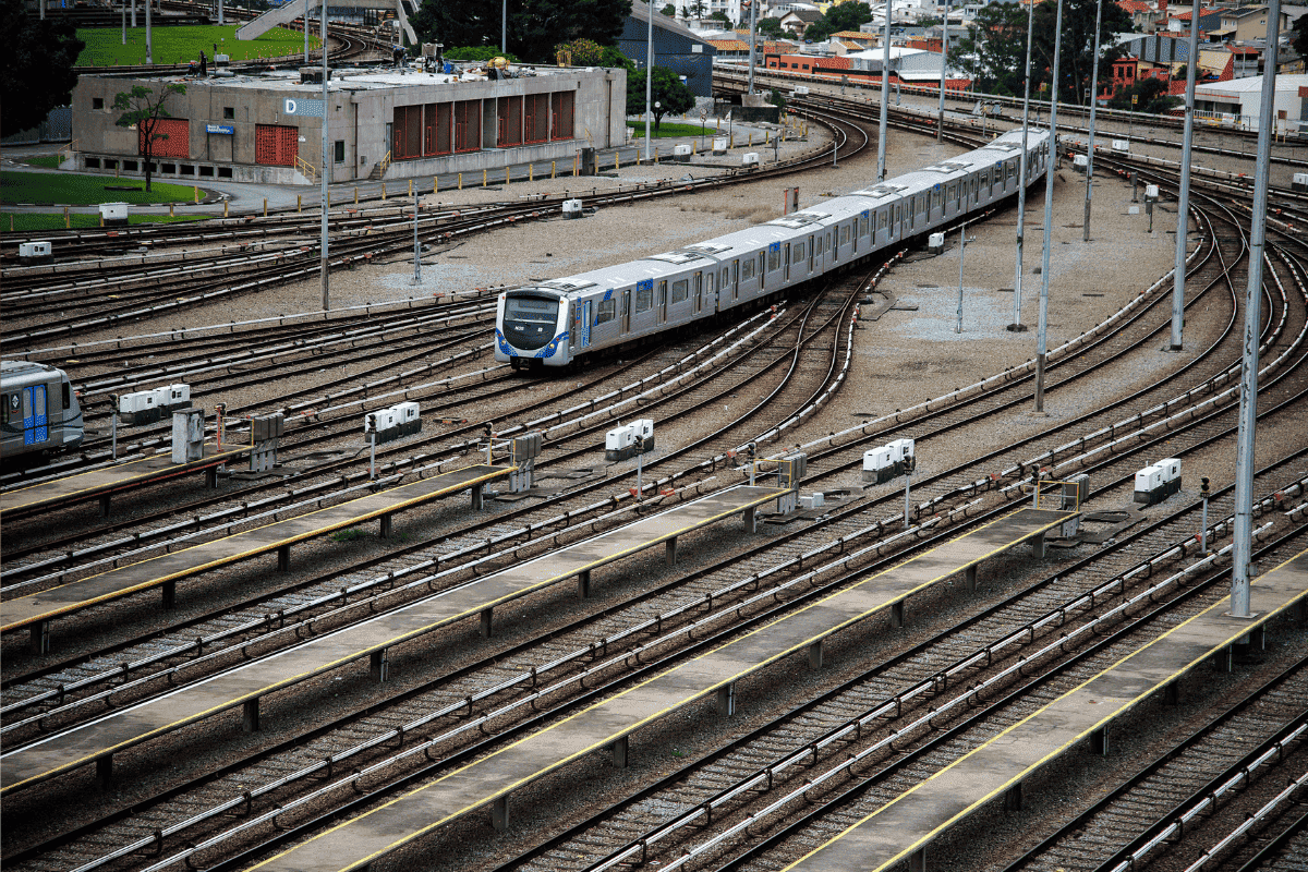 Feriado de Nossa Senhora: Metrô vai funcionar 24h de domingo para segunda