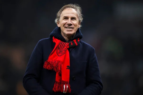 Técnico do Brasil, Ancelotti presta homenagem ao ex-companheiro Baresi