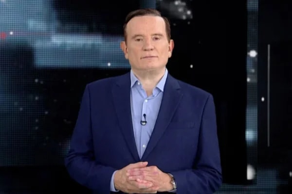 Globo nega que esteja de olho em Roberto Cabrini para seu elenco