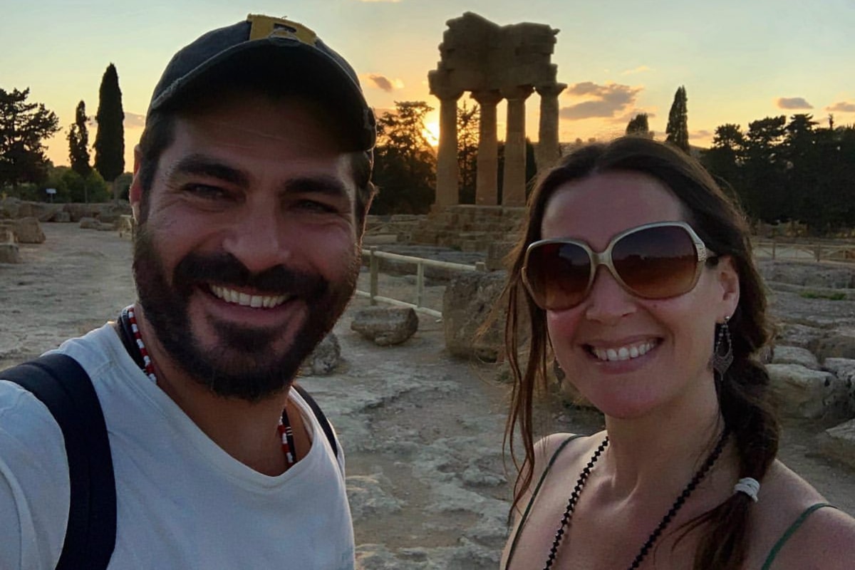 Vanessa Lóes tira sobrenome de Thiago Lacerda após término