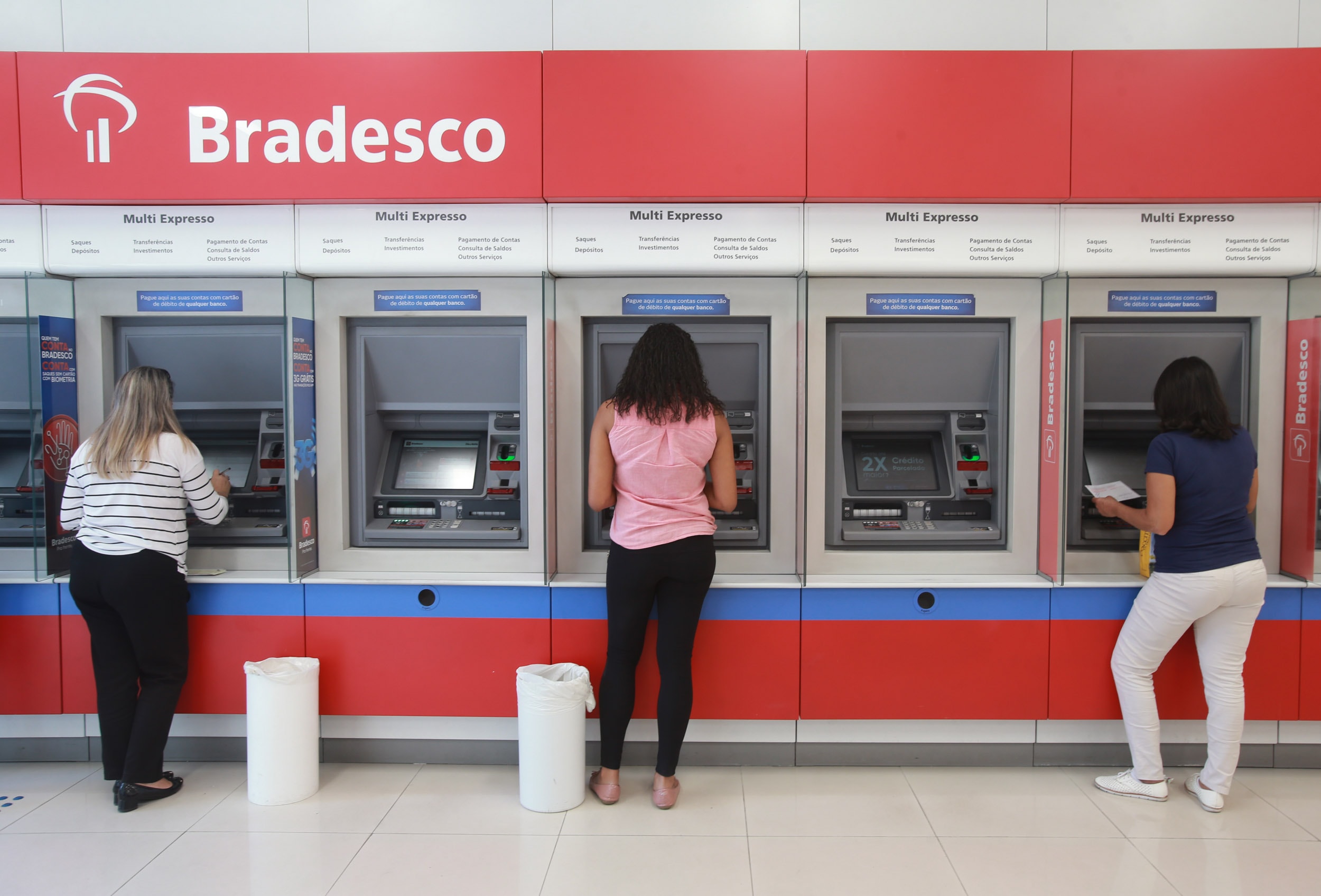 Presidente do Bradesco diz ver espaço para nova redução dos juros