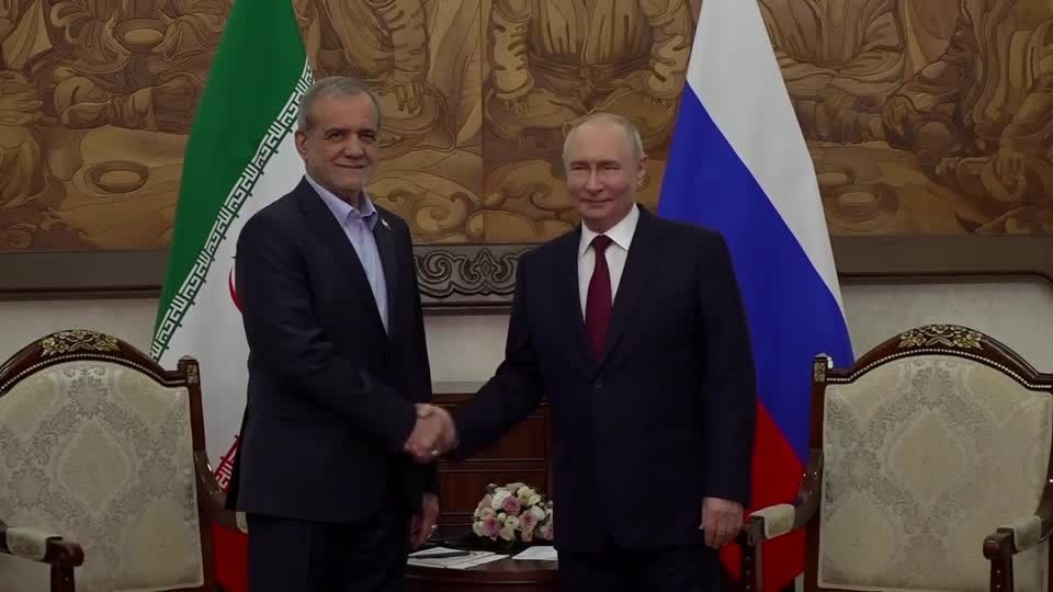 Putin e Erdogan discutem usinas nucleares às margens de cúpula “anti-EUA”