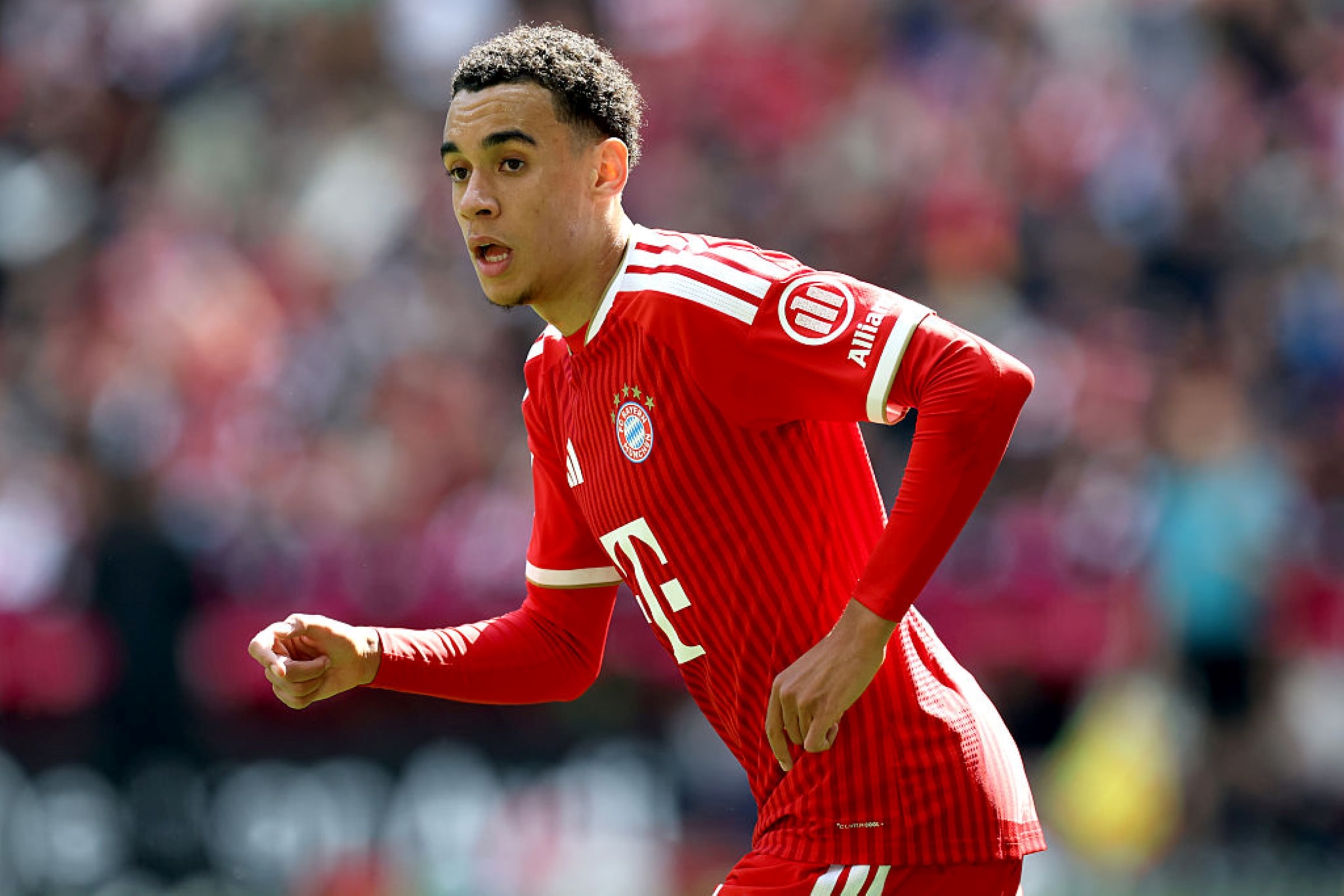 Estrela do Bayern perde carteira de motorista após acidente a 194 km/h