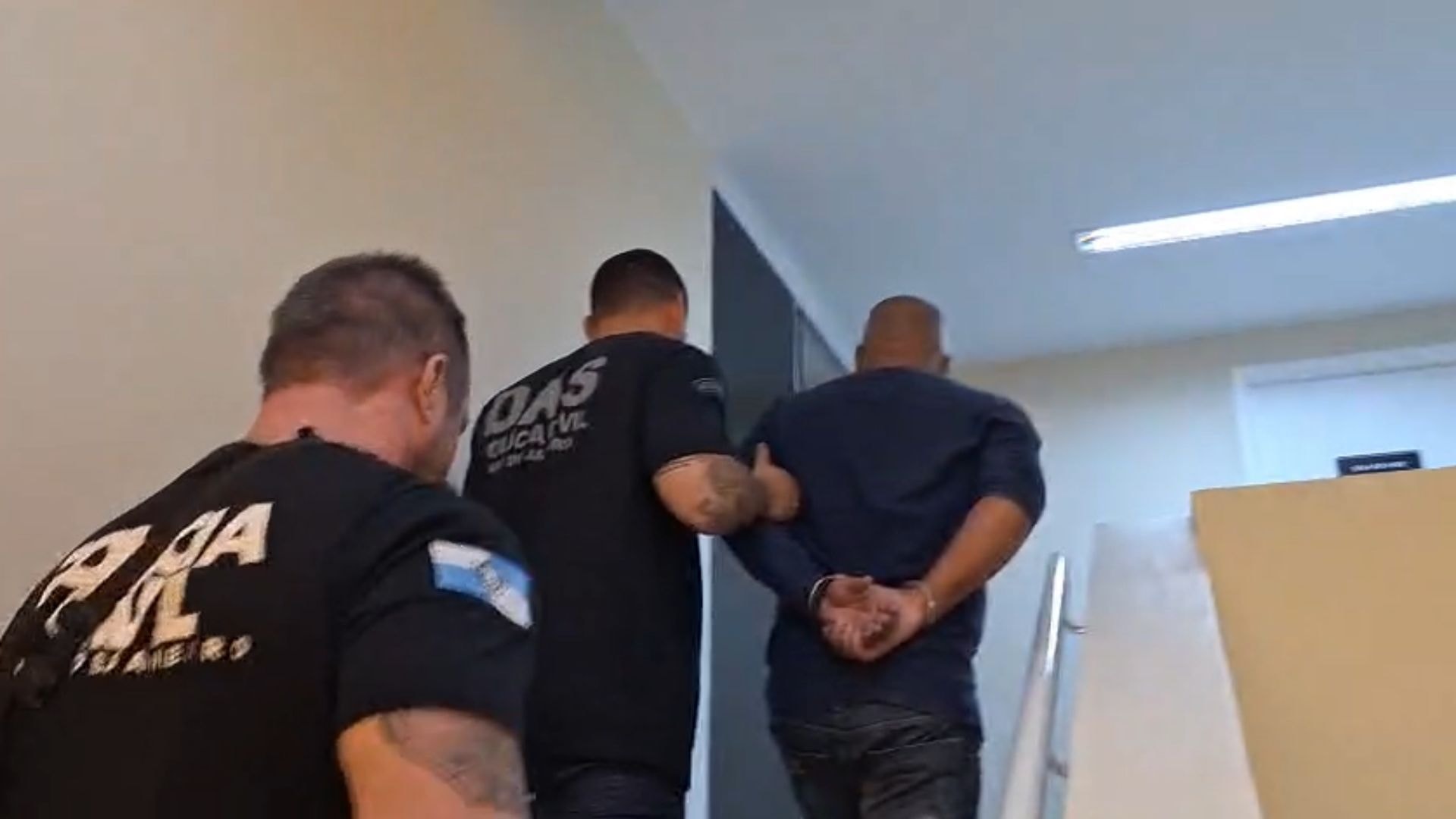 Polícia Civil faz operação contra roubo de cargas de R$ 2 milhões no Rio