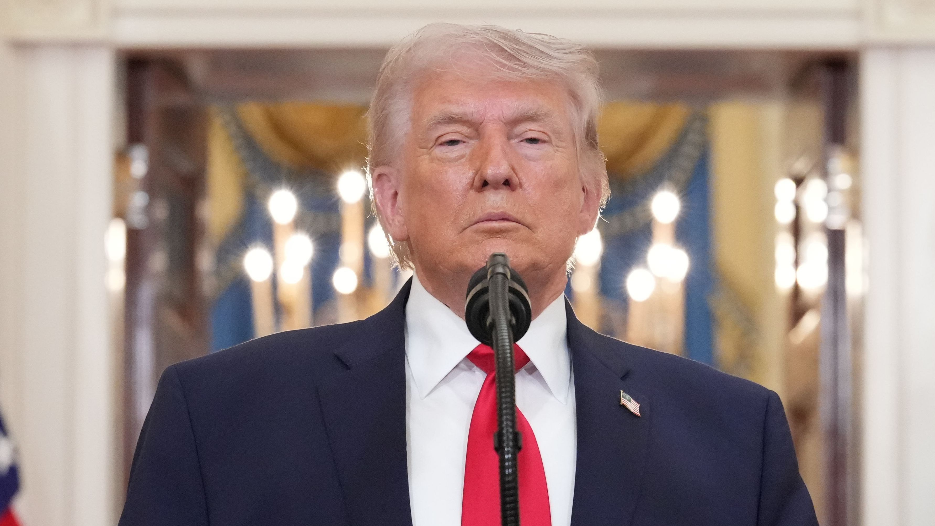 Trump descreve guerra com o Irã como “um pequeno desvio”