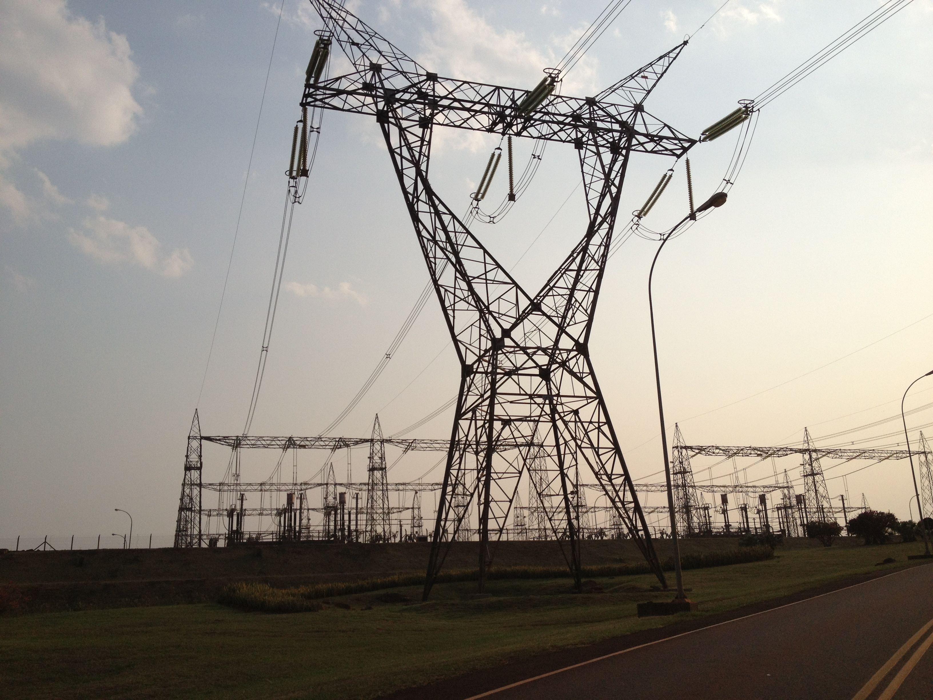 Data centers no Brasil emitem até 7 vezes menos carbono que nos EUA