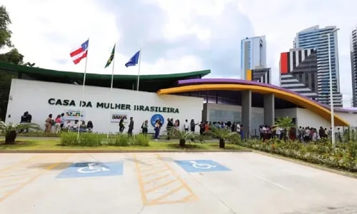 Tornozeleira apita 180 vezes e homem é preso por descumprir medida protetiva em Salvador