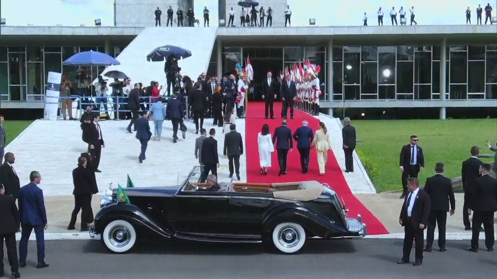 Paraná Pesquisas: Eduardo Paes lidera todos os cenários ao governo do RJ