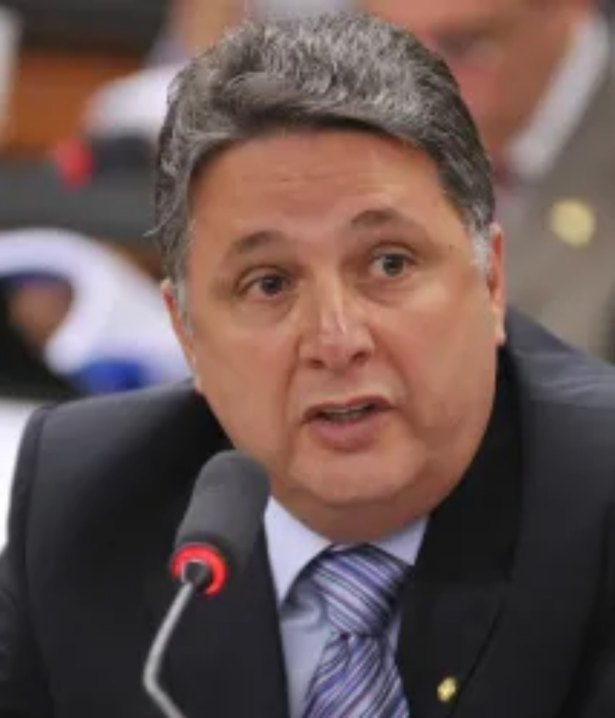 MPRJ pede à Justiça suspensão dos direitos políticos de Garotinho