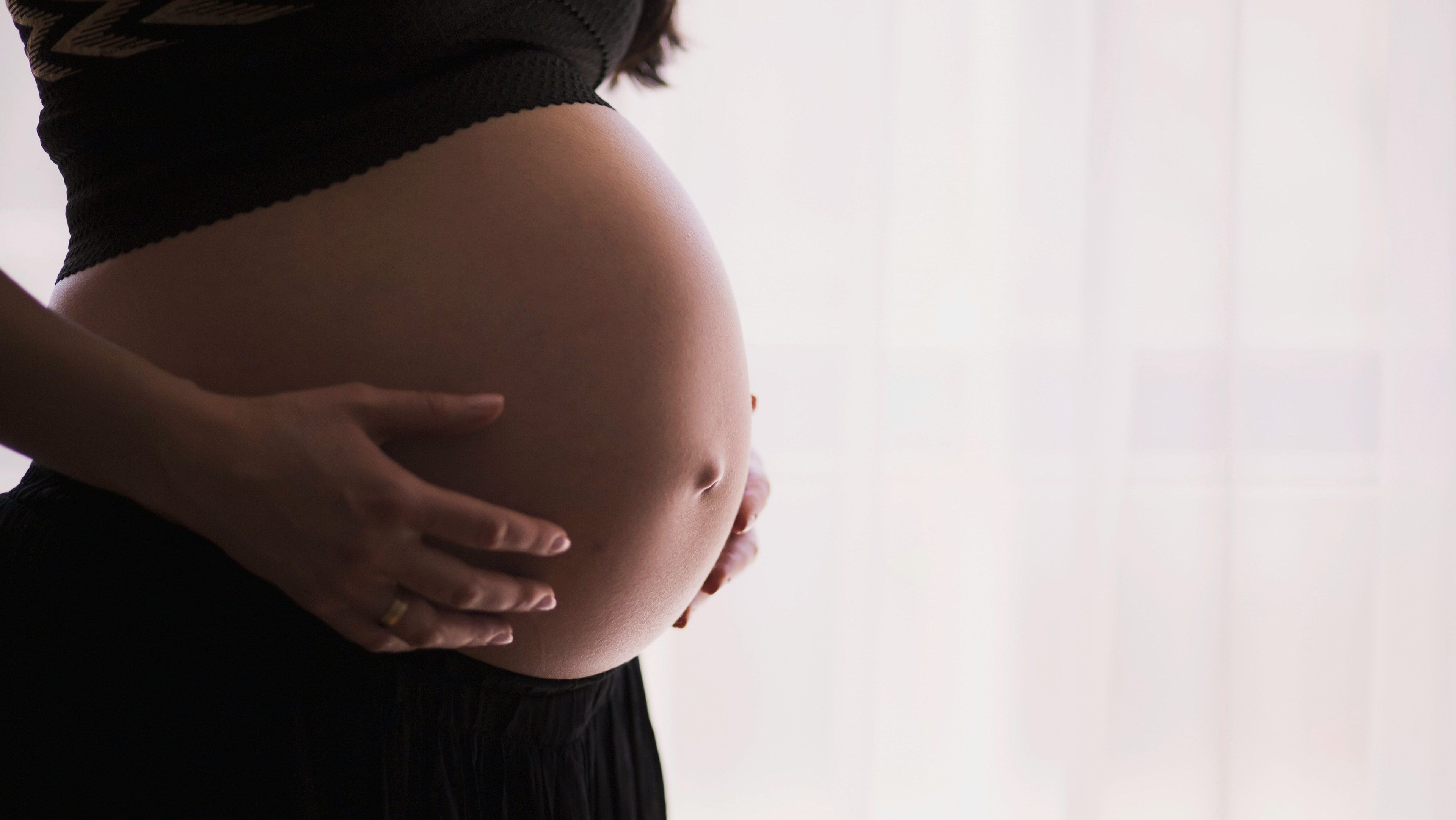 Mulheres negras têm quase o dobro de risco de morte materna no Brasil