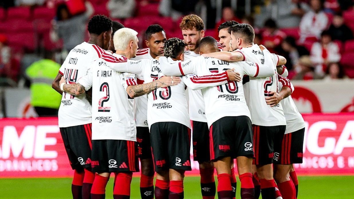 Ele vem? Flamengo atualiza status da negociação com Thiago Almada