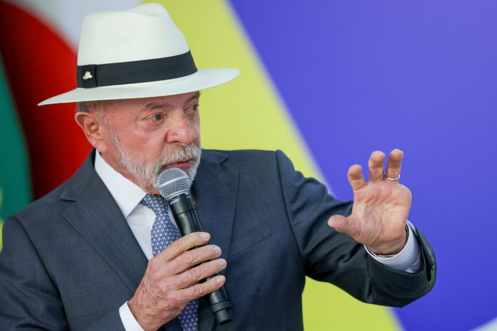 Lula defende proibição de IA nas eleições: "Vai servir aos mentirosos"