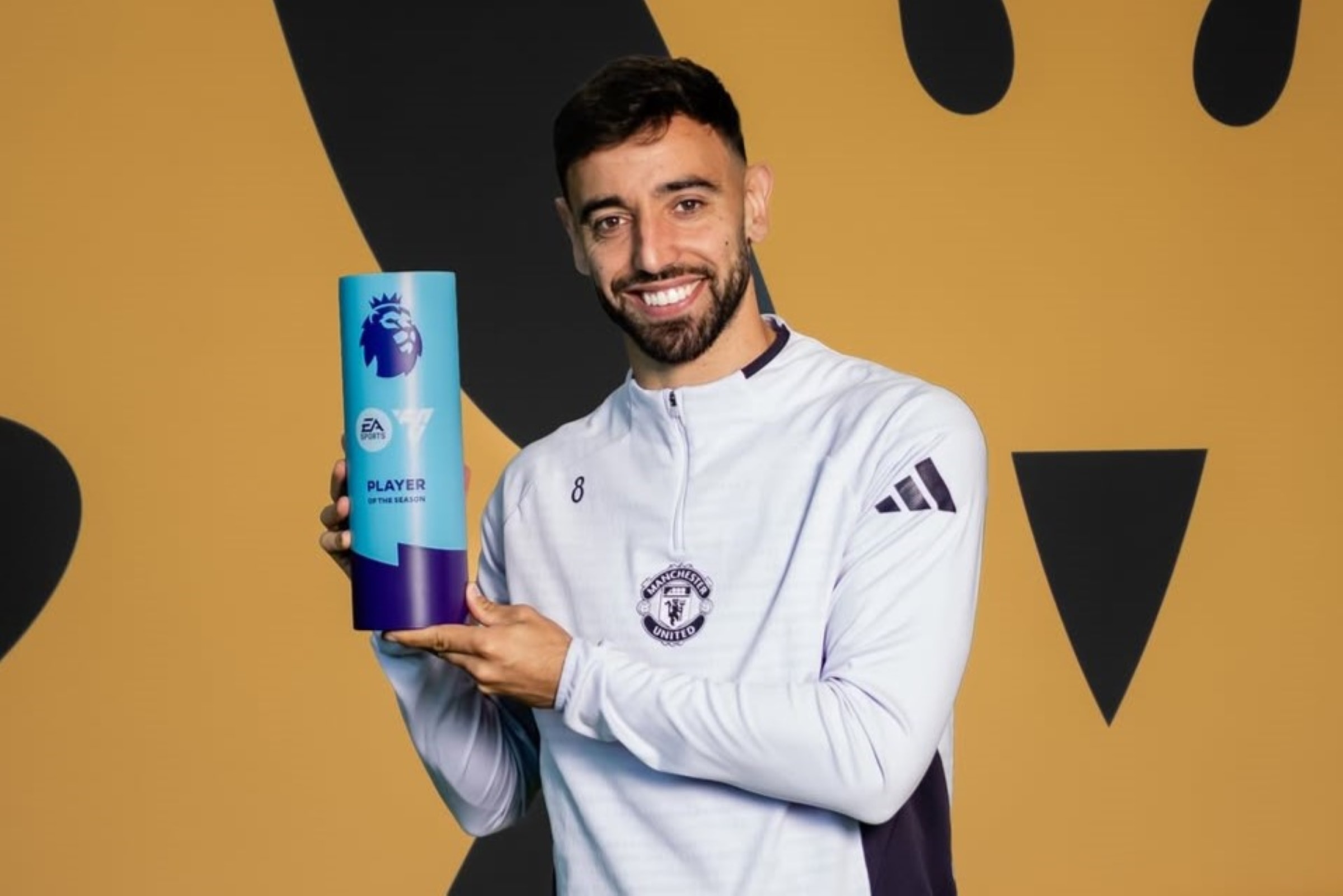 Bruno Fernandes é eleito o melhor jogador da Premier League