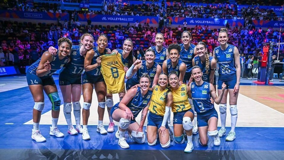 Rosamaria defende Tiffany e critica decisão da CBV