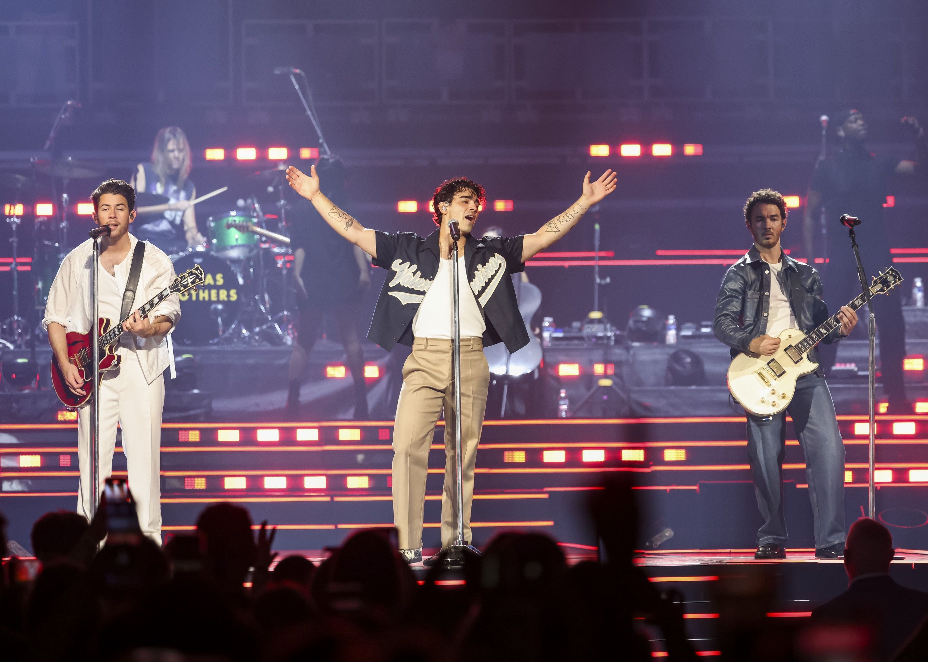 Jonas Brothers em SP: veja os melhores momentos da banda no Brasil