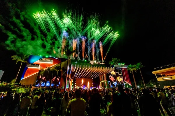 Na Praia: fim de semana terá shows de Titãs, Paralamas, Nando Reis e Simone Mendes