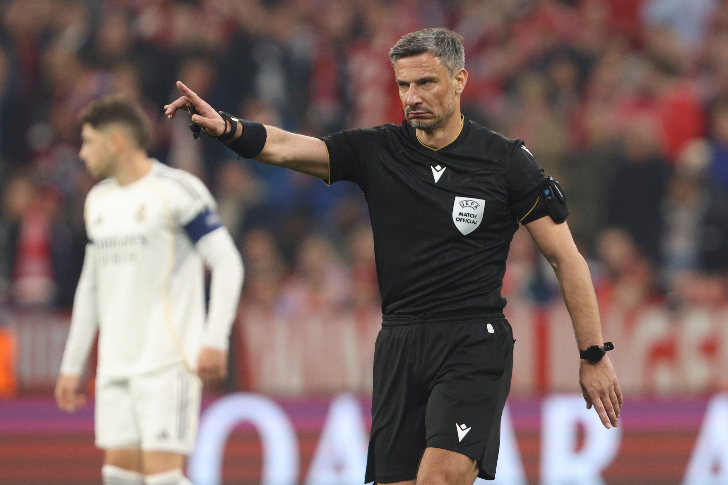 Fifa define arbitragem da estreia do Brasil na Copa do Mundo; veja
