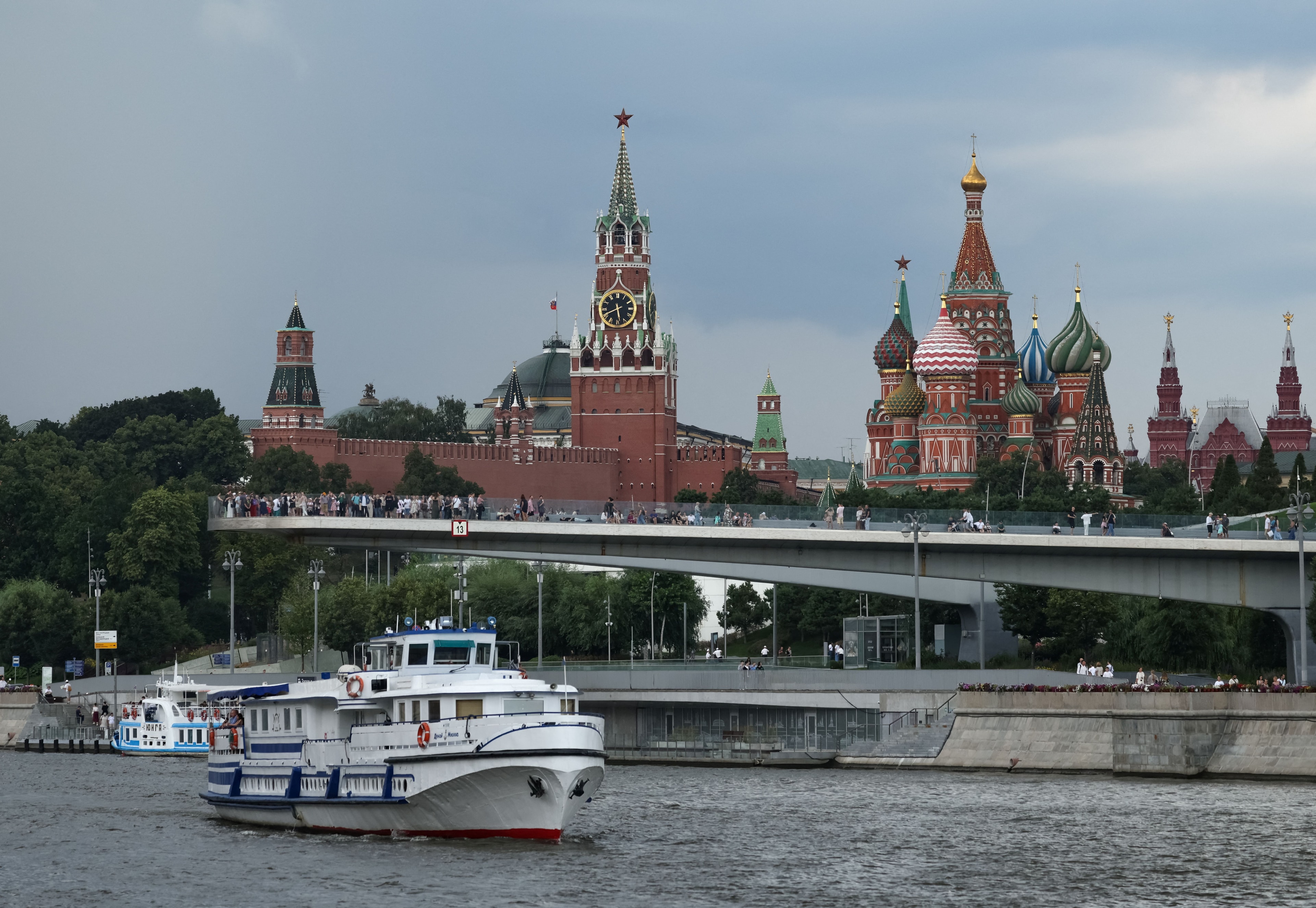 Putin se reúne com Dilma para encontro sobre o Brics em Moscou