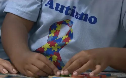 MP aciona Justiça para garantir terapias a crianças com autismo na BA