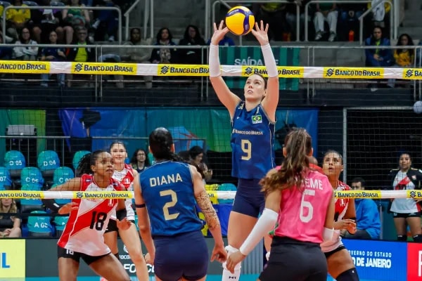 Vôlei: Brasil vence Peru e segue invicto no Sul-Americano Feminino