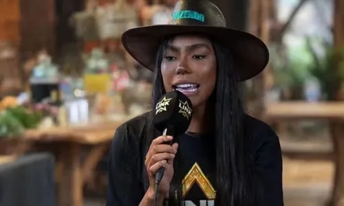 Carol Lekker se explica após xixi ao vivo em programa: 'Constrangimento'