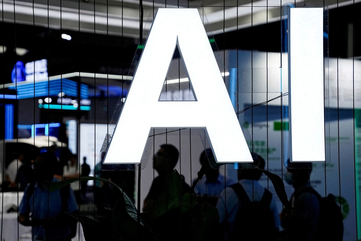 Fitch alerta: correção em IA está se tornando importante risco de crédito global