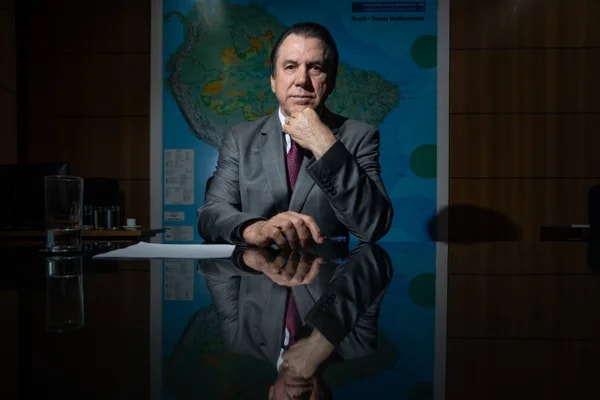 Ministro de Lula diz que EUA é "hipócrita" ao taxar Brasil por trabalho escravo