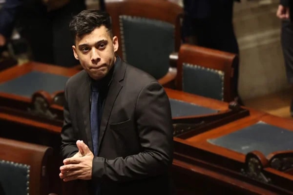 Deputado do PL propõe moção de louvor a ex-vereador Gabriel Monteiro