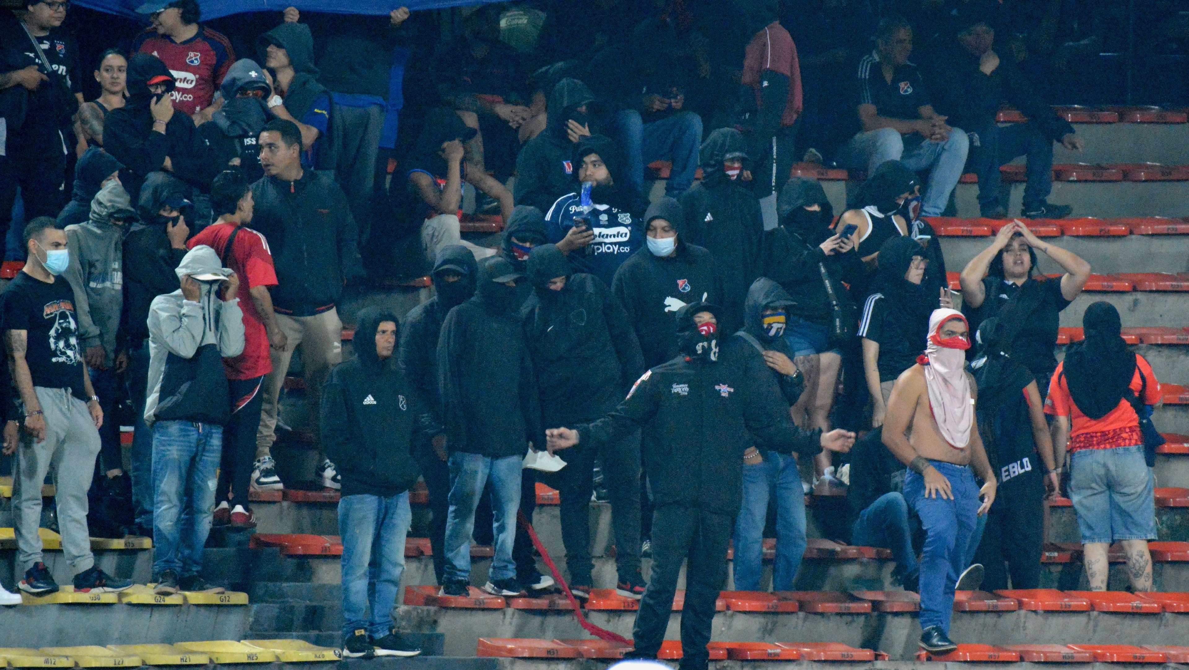 Medellín jogará sem torcida por 60 dias após caos em jogo contra o Flamengo