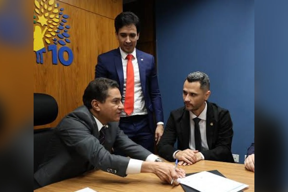 Cleitinho tem reunião com Marcos Pereira, mas não destrava candidatura