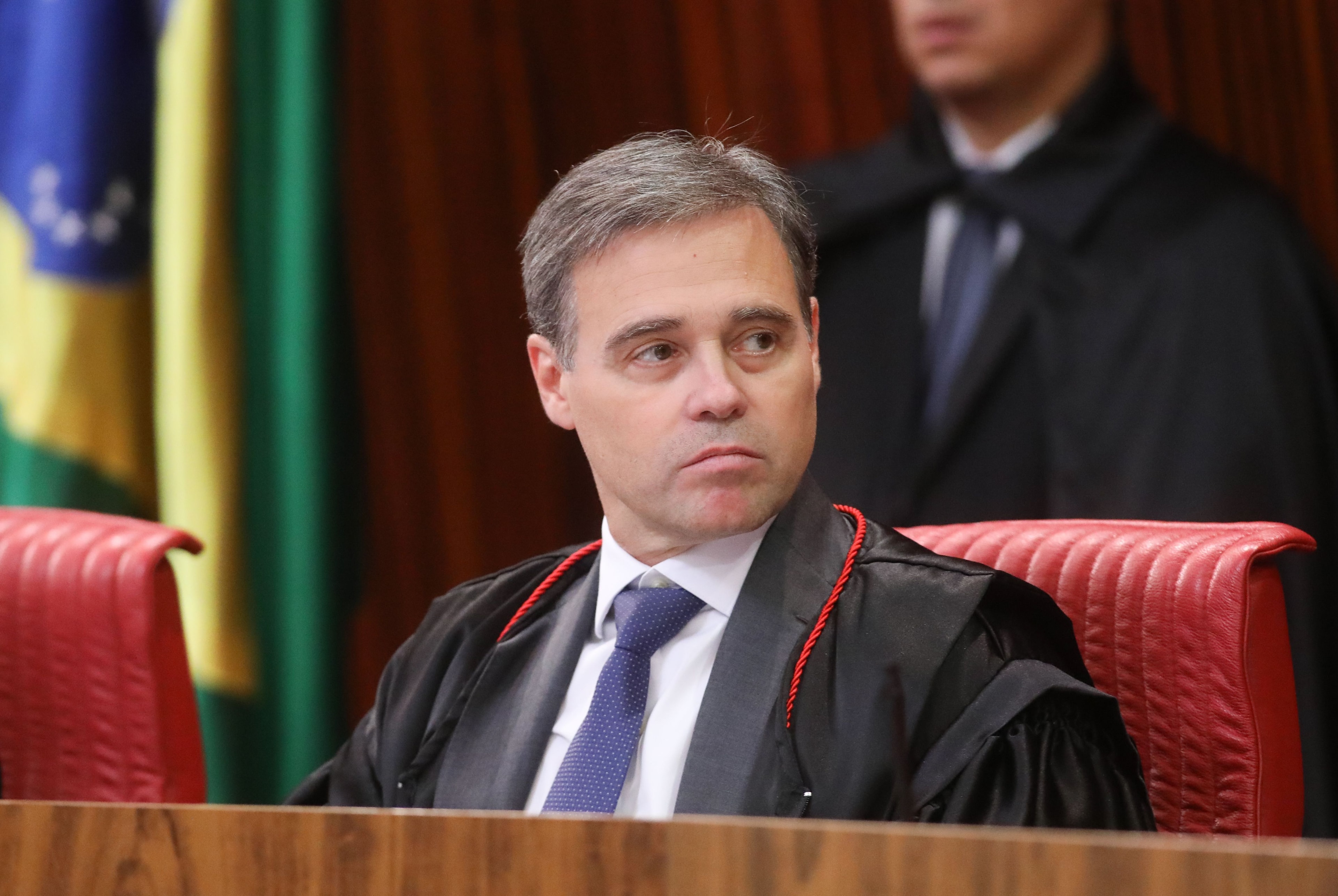 Fachin cobra governo sobre providências após invasões em terras indígenas