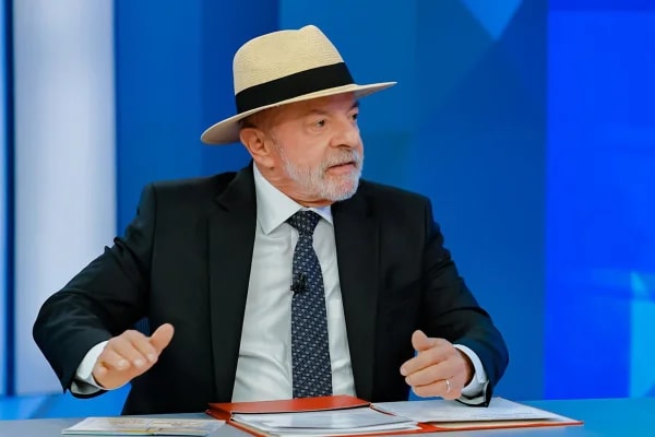 Com salário de R$ 107 mil, diretor de subsidiária da Petrobras doa a Lula