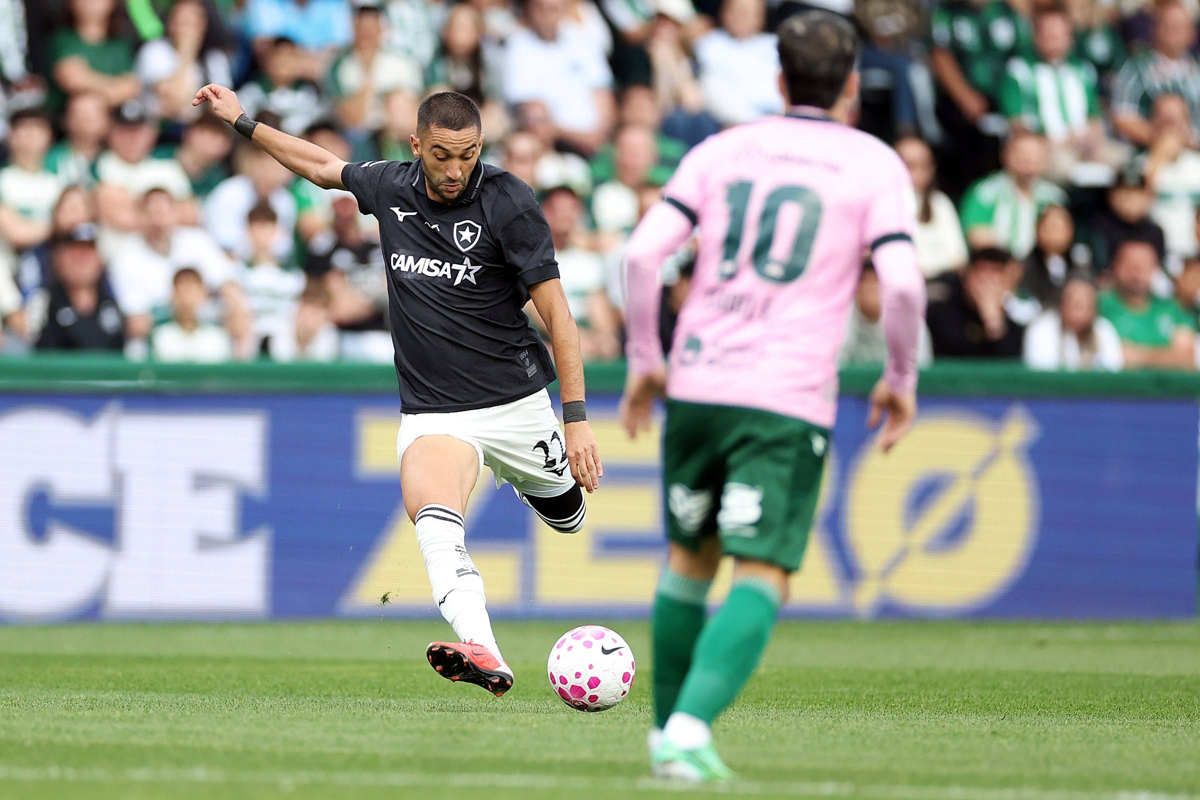 Coritiba e Botafogo empatam e aumentam sequência negativa no Brasileirão
