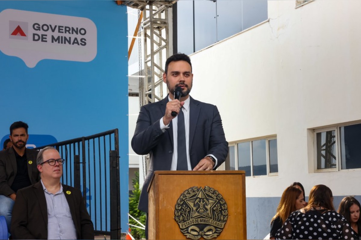 Gustavo Braga toma posse como novo secretário de Educação de Minas