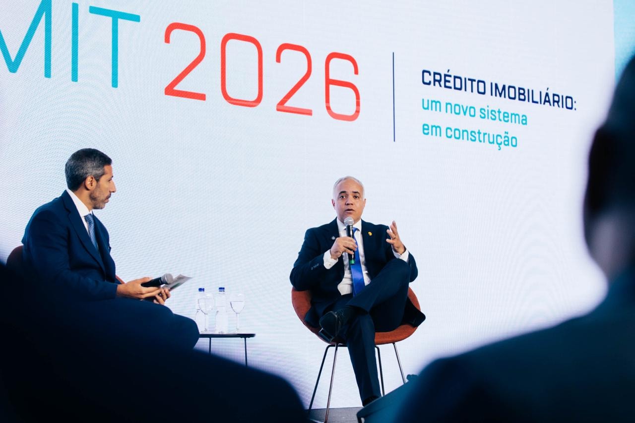 Crédito imobiliário pode superar 12% do PIB, diz ministro das Cidades
