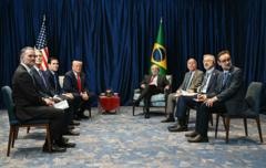 'Trégua frágil' e tentativa de 'melhorar imagem no Brasil': o que a imprensa internacional prevê para encontro entre Lula e Trump