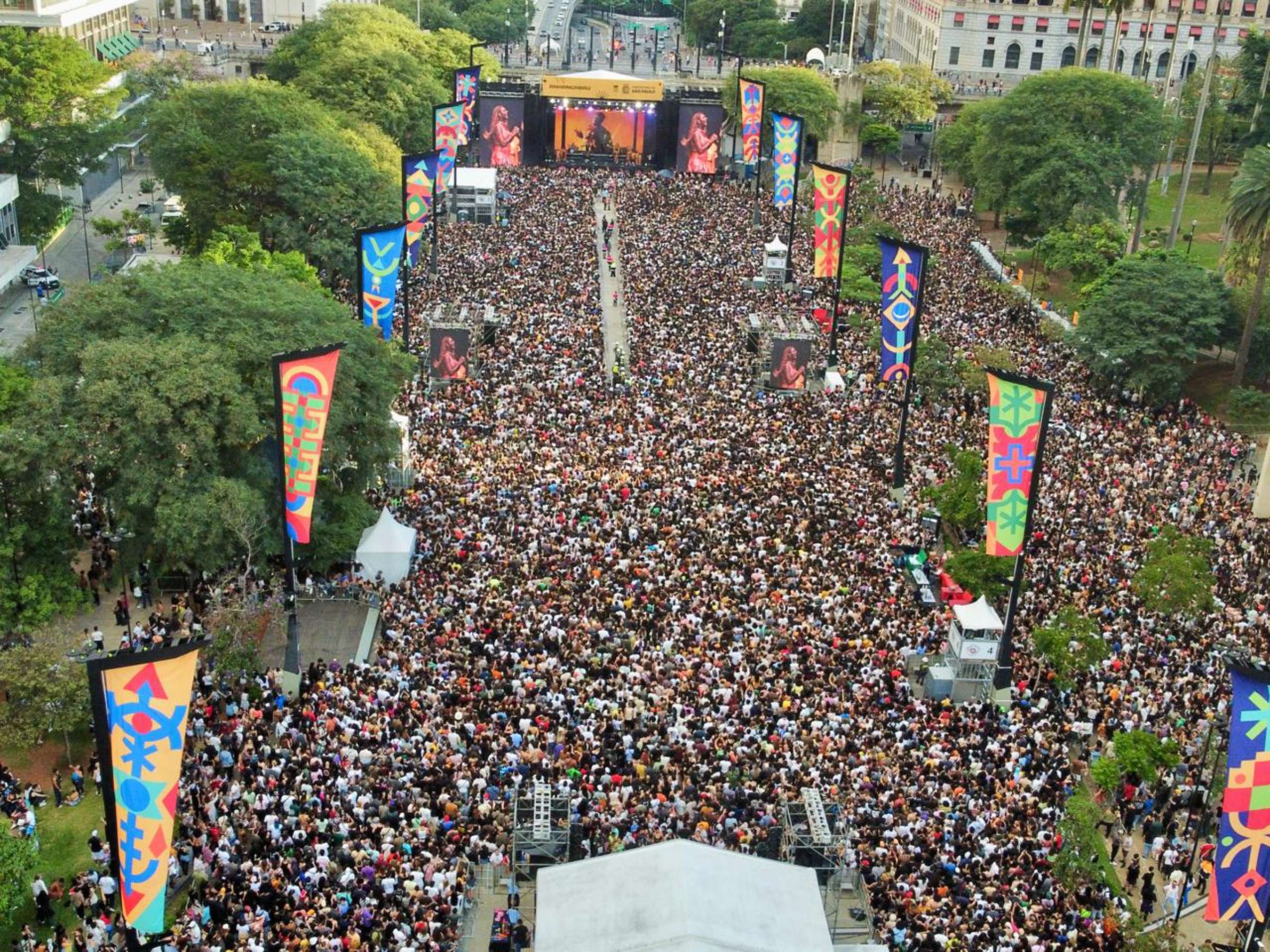 São Paulo realiza a maior Virada Cultural da história