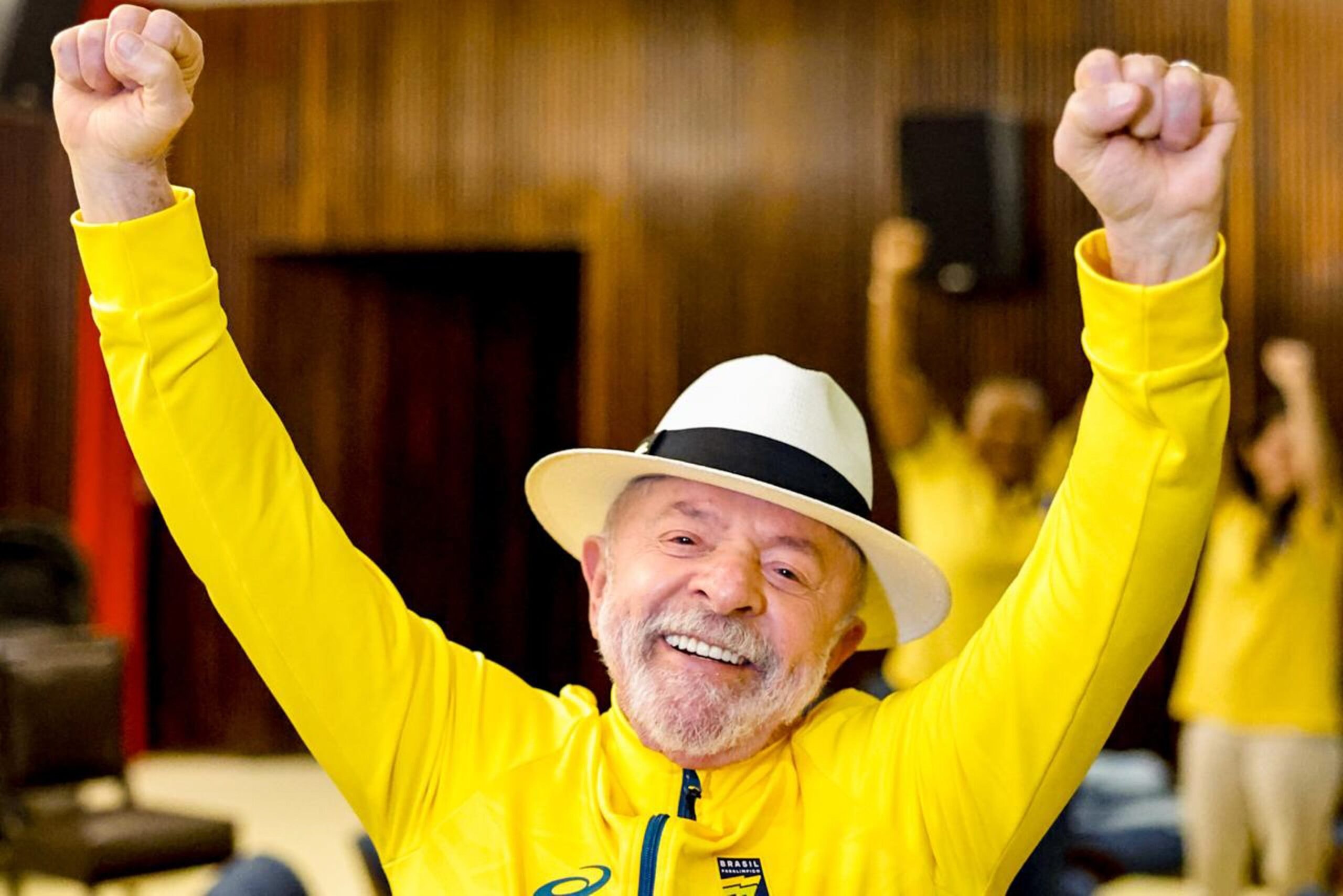 Lula comemora vitória do Brasil contra o Japão: "Parabéns à Seleção"