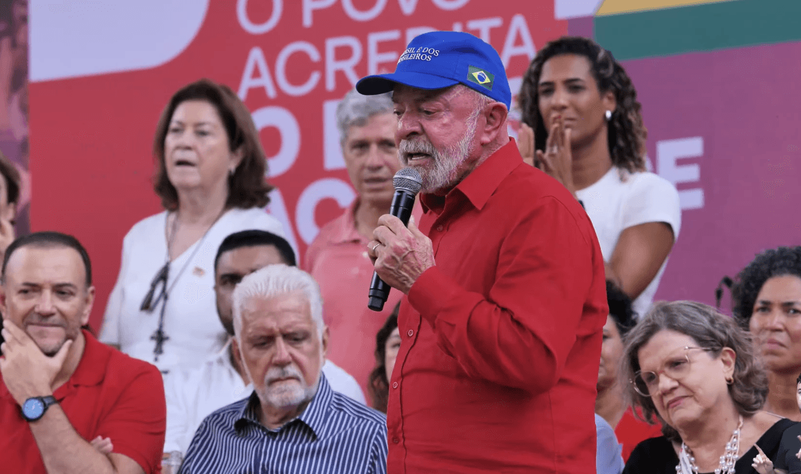 Lula deve retomar agenda logo e médicos descartam impacto na campanha