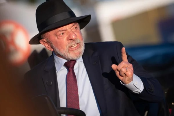 Lula brinca sobre promessa do Ministério do Namoro: "Próximo governo"
