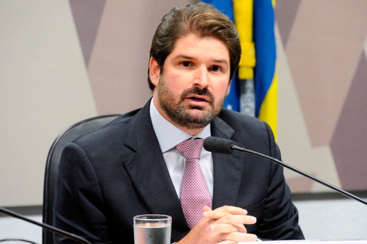 Ex-CNJ não vê ilícito em juiz que sugeriu venda do Banco Santos