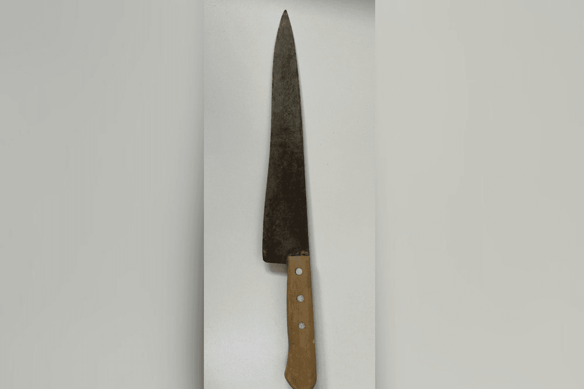 Ladrão dá facada e rouba iPhone de mulher no DF; PM prendeu homem