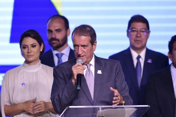 Dino lista 17 municípios de 5 estados em emendas ligadas a Valdemar