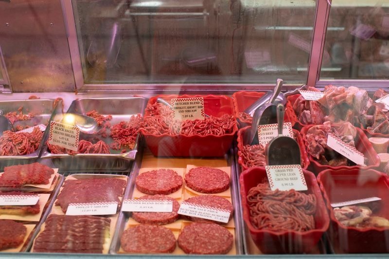 Preços dos alimentos devem subir com pressão de custos