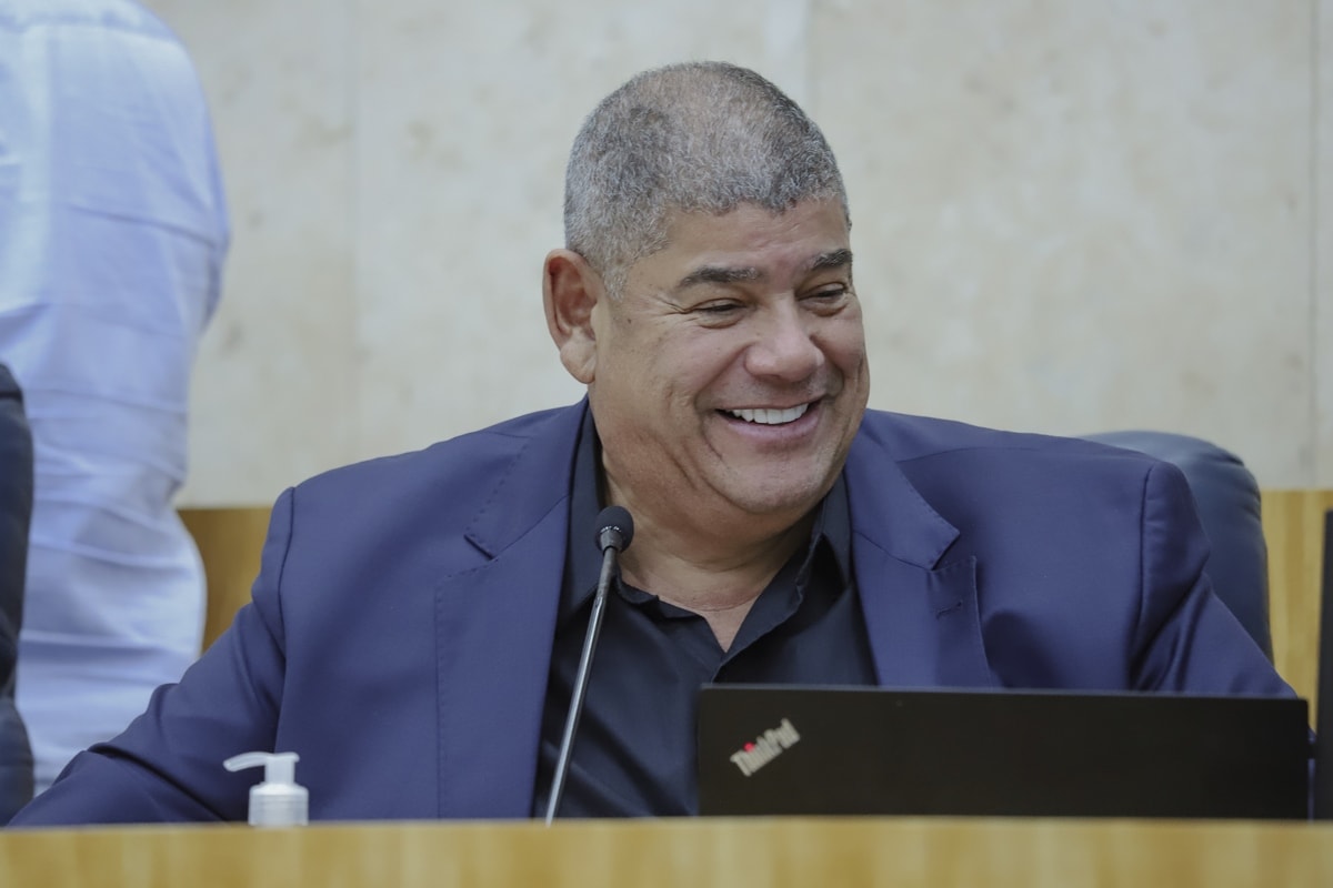 Polícia acha RG, CNH e cartões bancários de Milton Leite em imóvel furtado