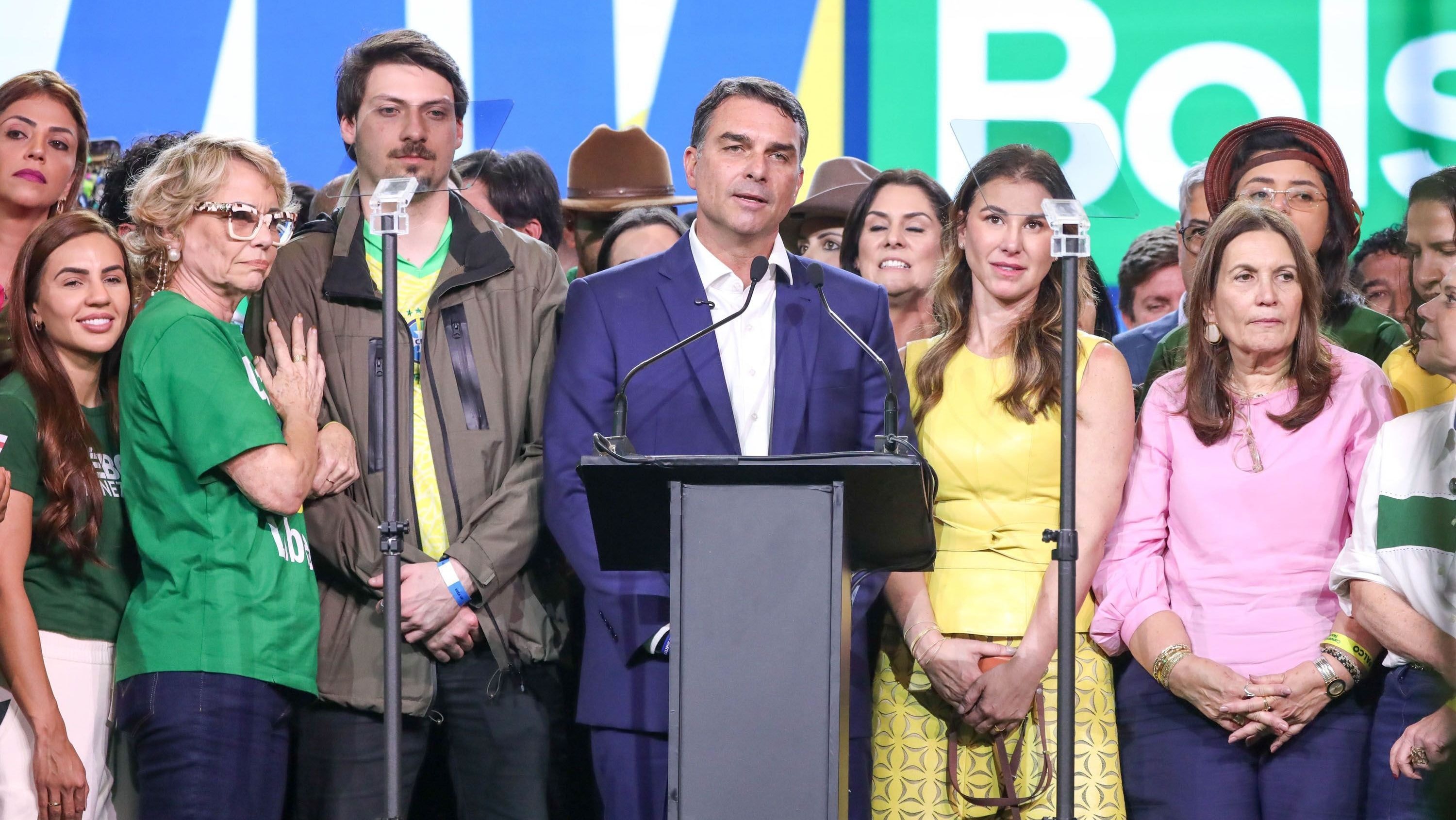 Análise: Surpresa de eleição pode ser Flávio ameaçado na direita